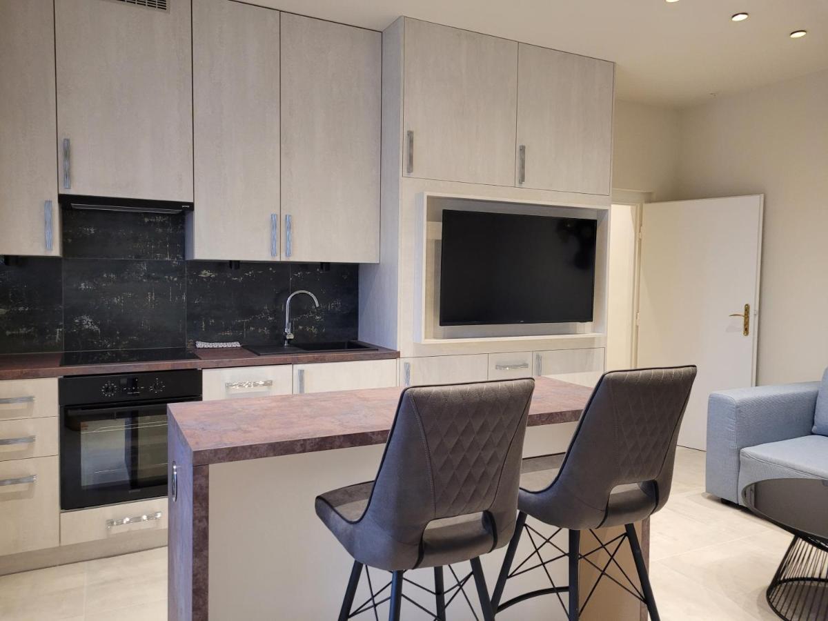 Lara II Apartman ديبريتْسين المظهر الخارجي الصورة